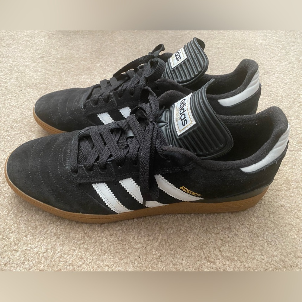 Adidas Buschnitz